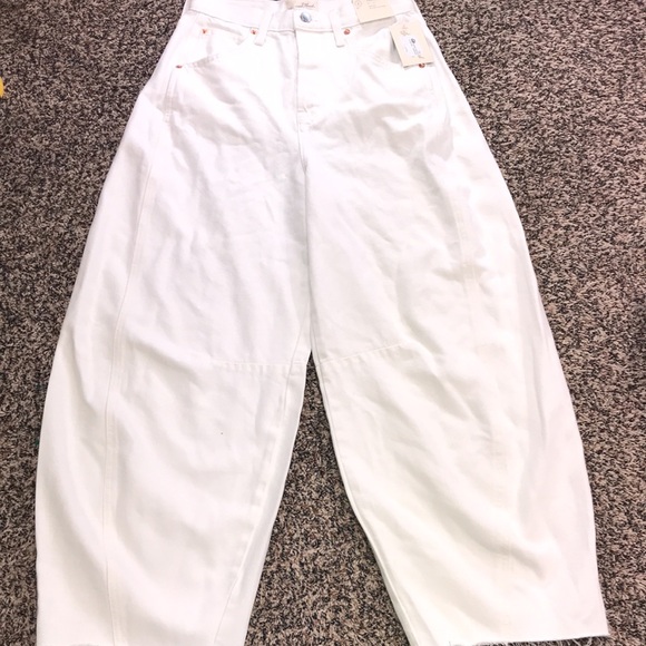 Women's High-Rise Curved Leg Barrel Jeans - Universal Thread Size 2 NWT - Picture 4 of 13